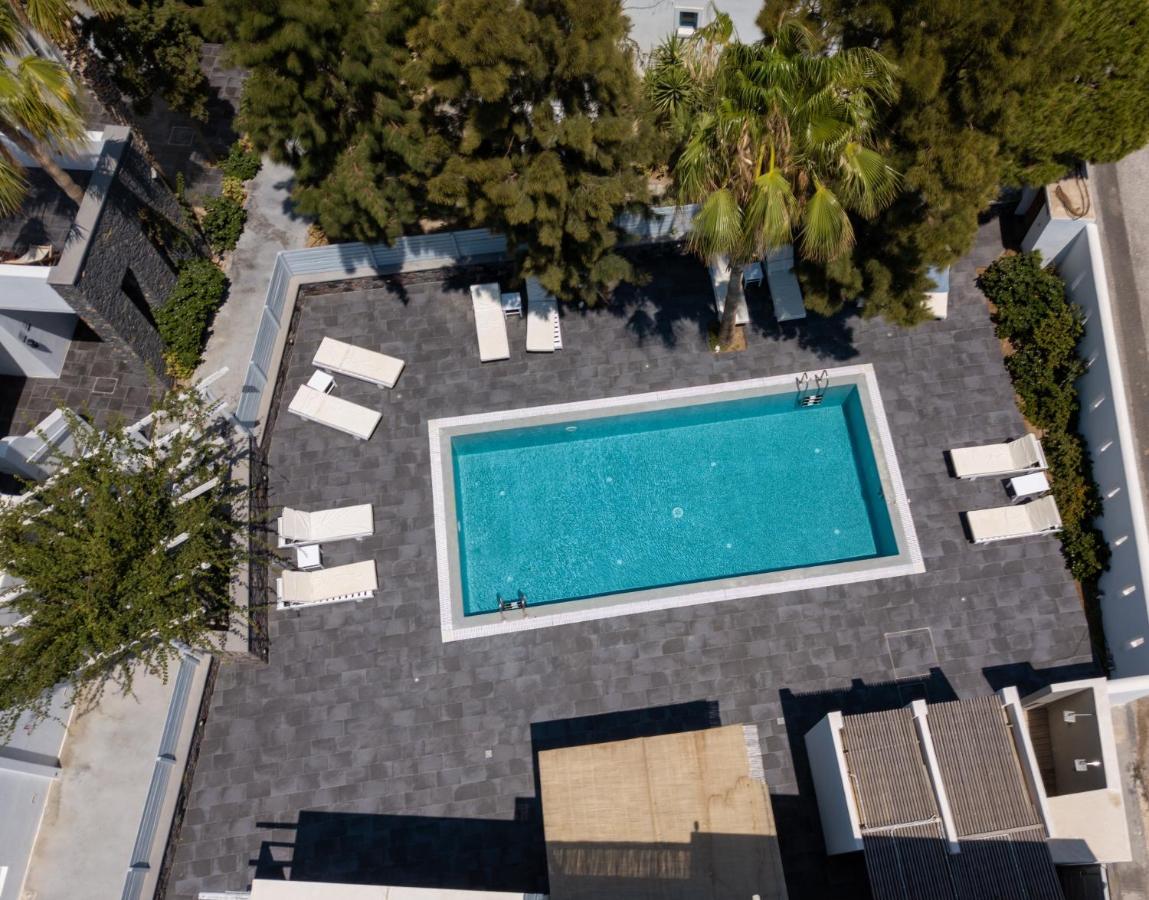 Meltemi Excelsior Suites Perissa  Exterior photo